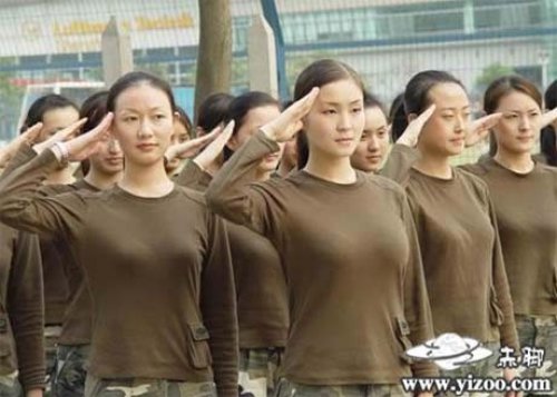 Çin ve Güney Kore’de Kad-ın Askerlere